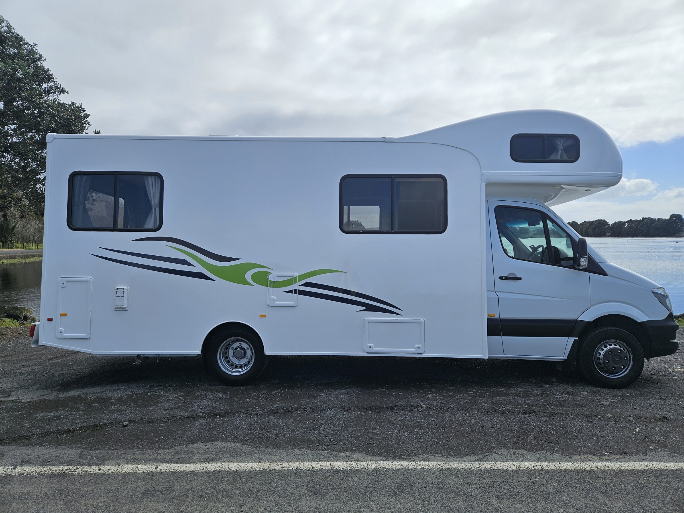 2018 Mercedes Sprinter Talvor 4 Berth Motorhome Auckland, Side Profile
